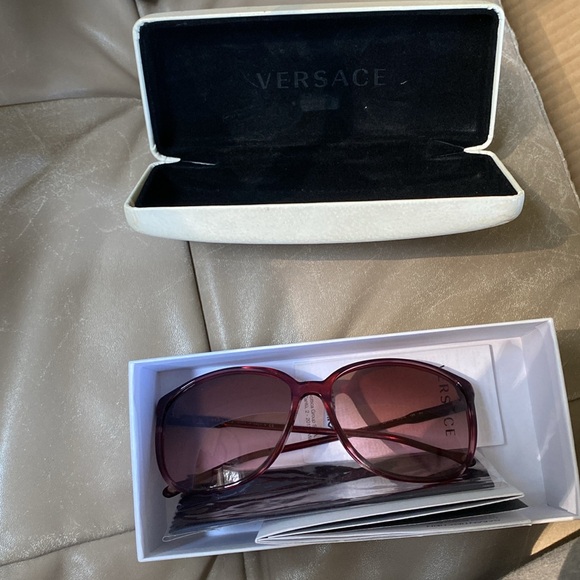 Versace Red/Brown Melange Frame Sunglasses - Picture 4 of 4